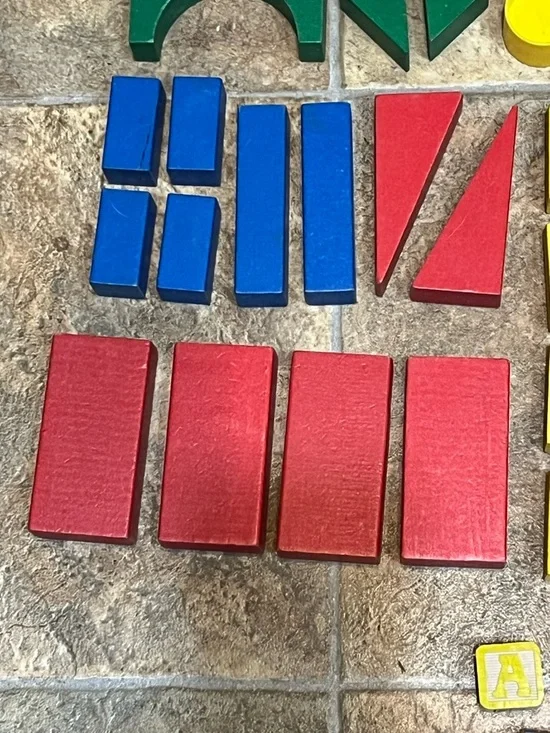 Vtg-ABC & Shape Blocks - Stackable Rings - Picture 7 of 15